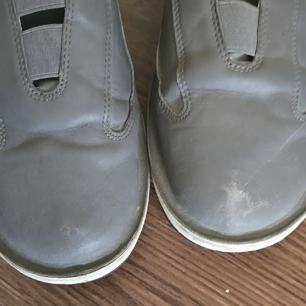 Camper men's Gray Slip-Ons‎ with elastic Straps and Smooth Upper size 44(11US)